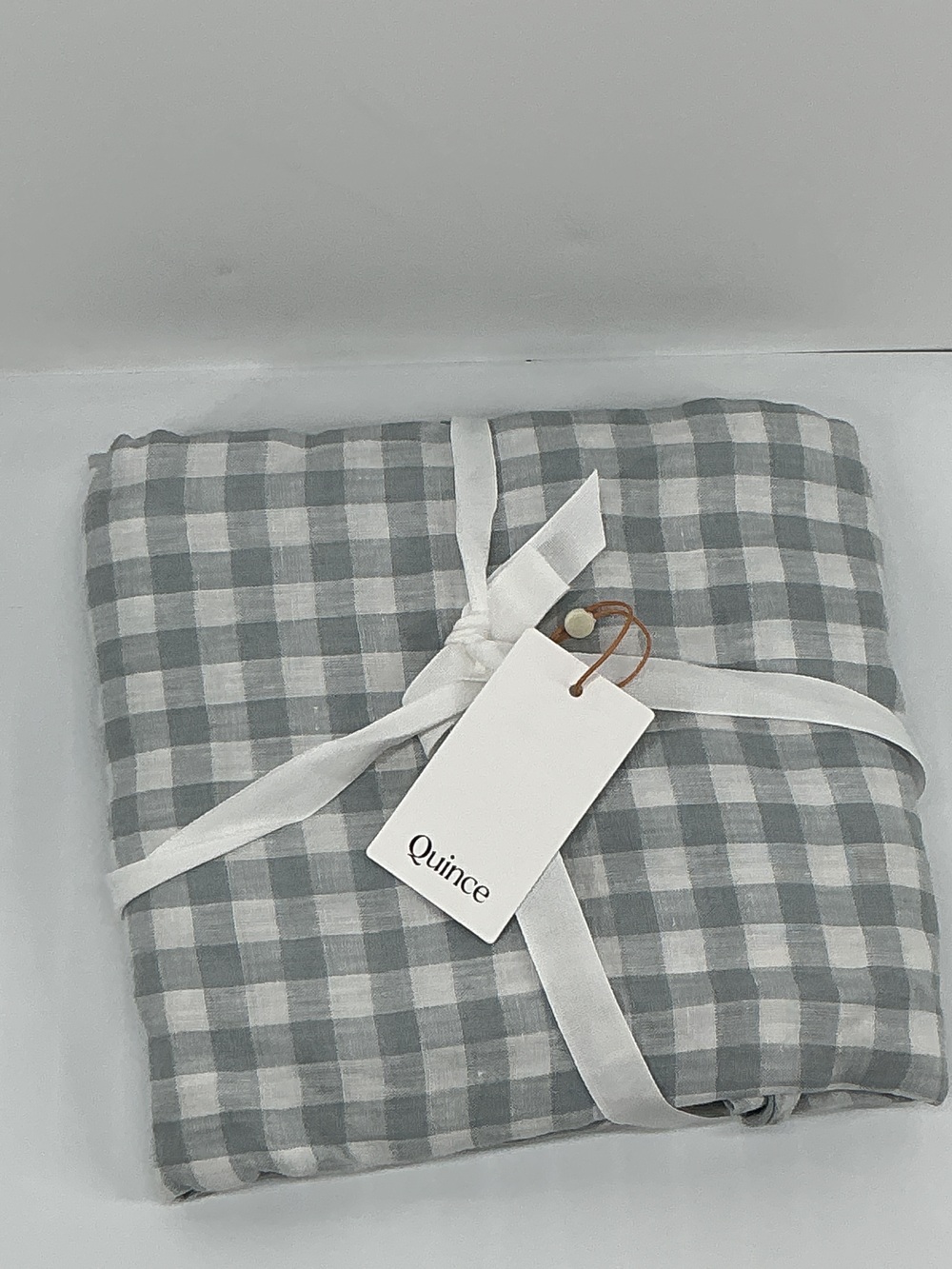 European Linen Tablecloth - Picture 2 of 3